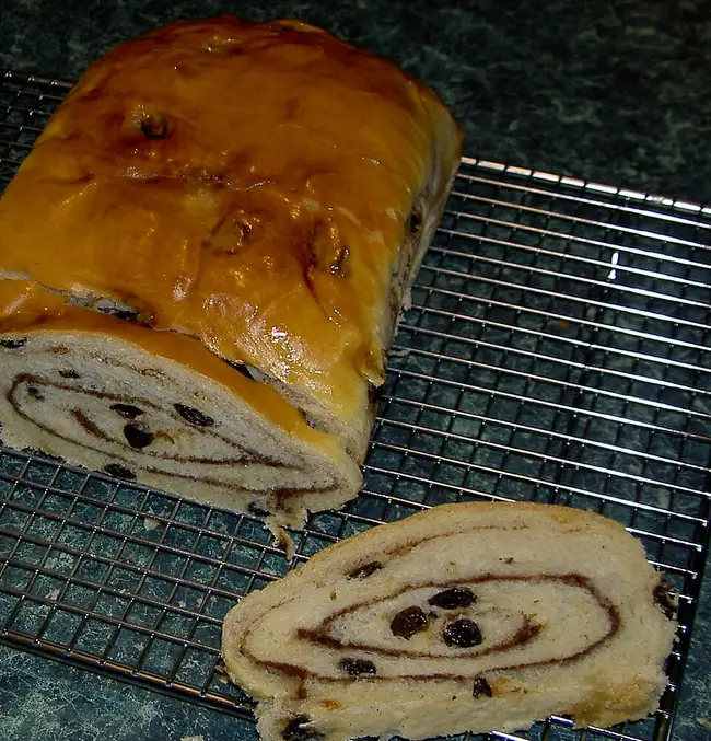 Pain aux raisins