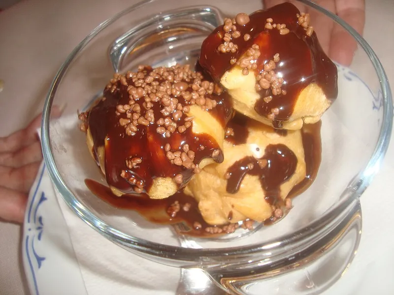 Profiteroles